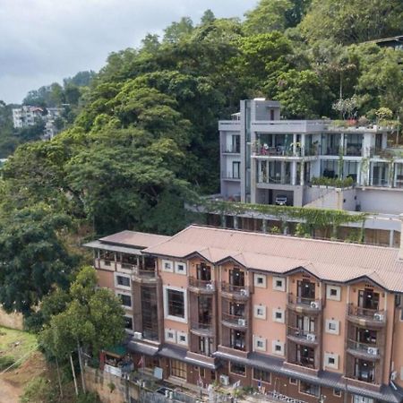 Piumara Residence Kandy Esterno foto