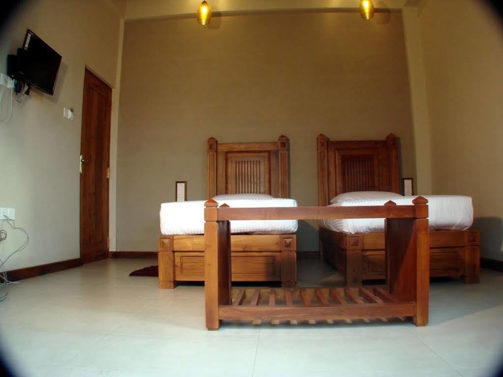 Piumara Residence Kandy Esterno foto