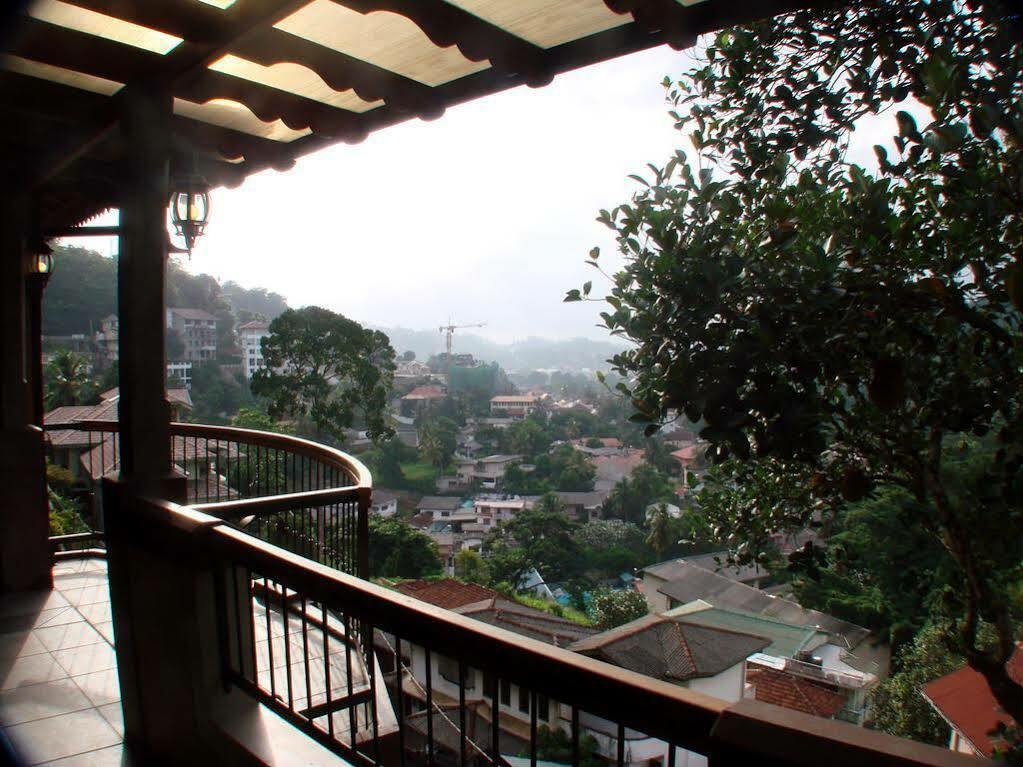 Piumara Residence Kandy Esterno foto