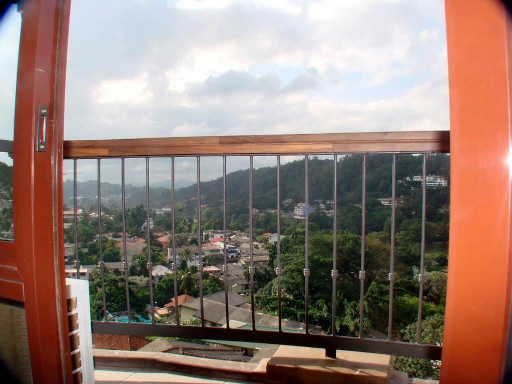 Piumara Residence Kandy Esterno foto