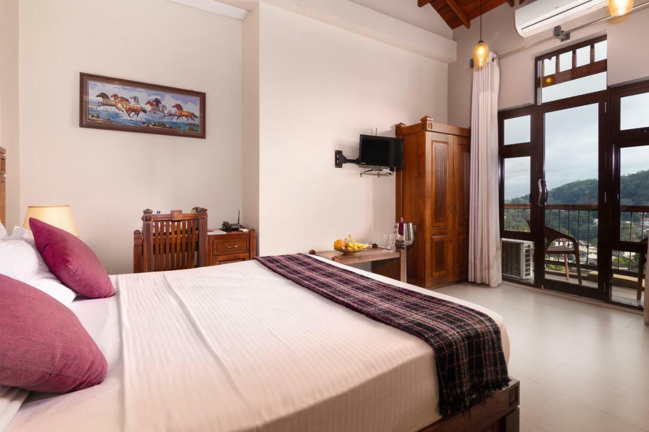 Piumara Residence Kandy Esterno foto