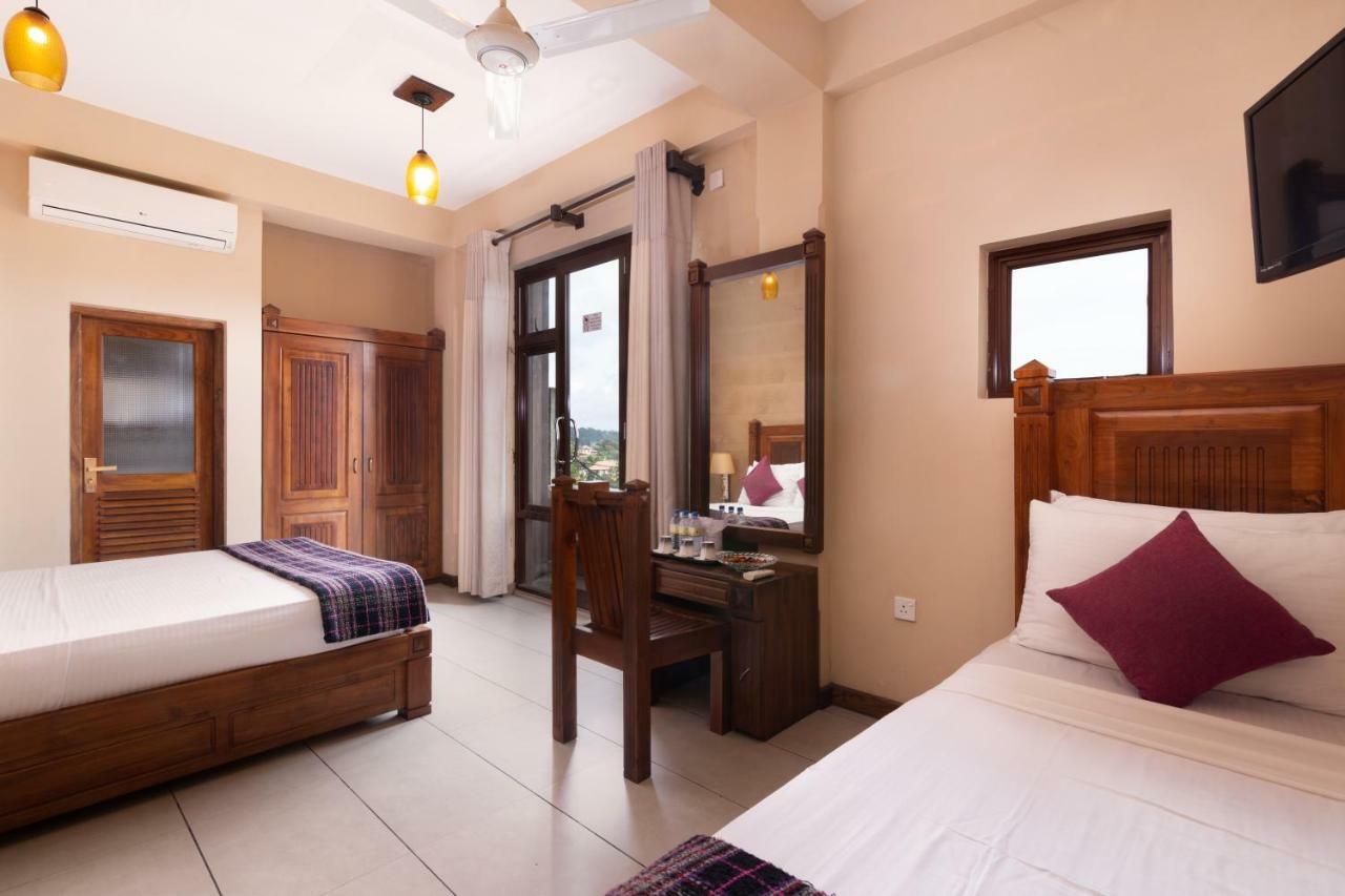 Piumara Residence Kandy Esterno foto